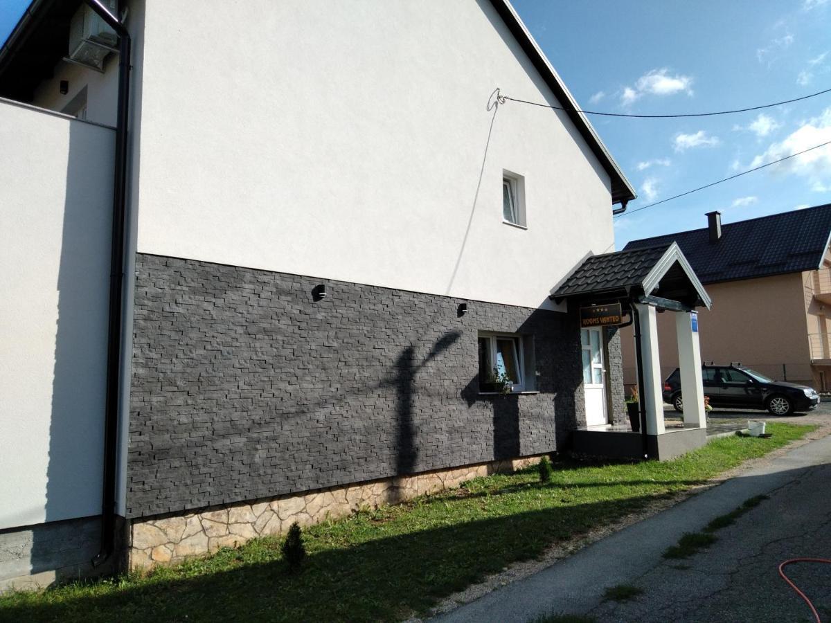 Rooms Vanteo Korenica Bagian luar foto